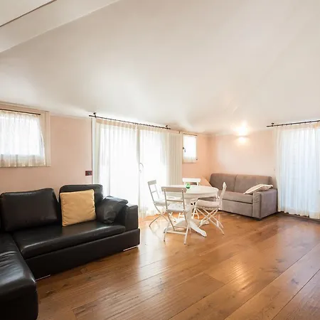 Savoia & Jolanda Apartments 2-2